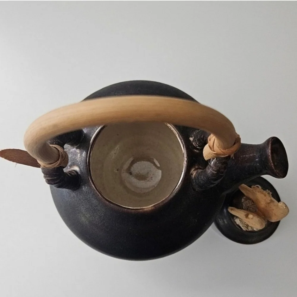 Vintage Signed Hawaiin Pottery Teapot
